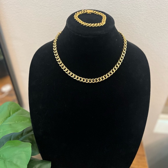 Stainless Steel 18K Gold Plated Necklace and Bracelet - Picture 4 of 6